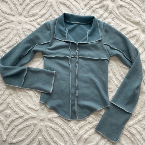 Exposed Hem Shirt Small - Picture 2 of 4